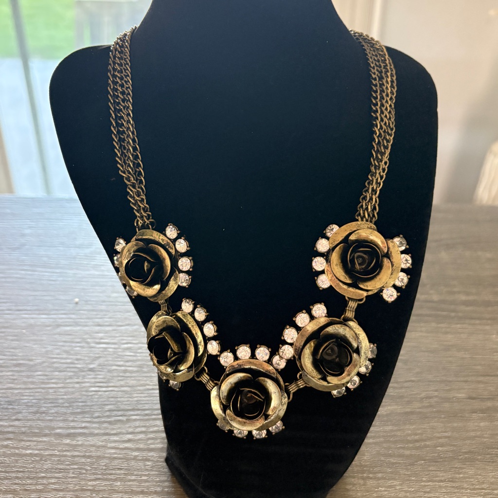 Black And Gold Rose Necklace